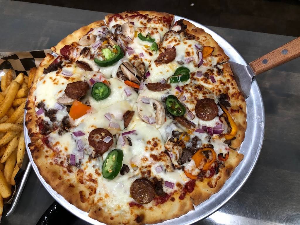 Raised on Country burgers n grill | restaurant | 2217 University Blvd, Tuscaloosa, AL 35401, USA | 2057645405 OR +1 205-764-5405