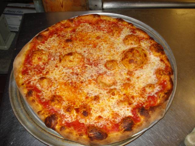Cindys Pizza & Subs | meal takeaway | 653 Humphrey St #2640, Swampscott, MA 01907, USA | 7815990358 OR +1 781-599-0358