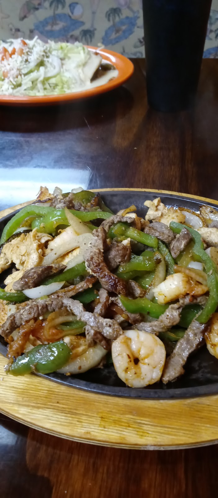 Leos Mexican Restaurant | restaurant | 202 S Ellen St, Dixon, MO 65459, USA | 5737592218 OR +1 573-759-2218