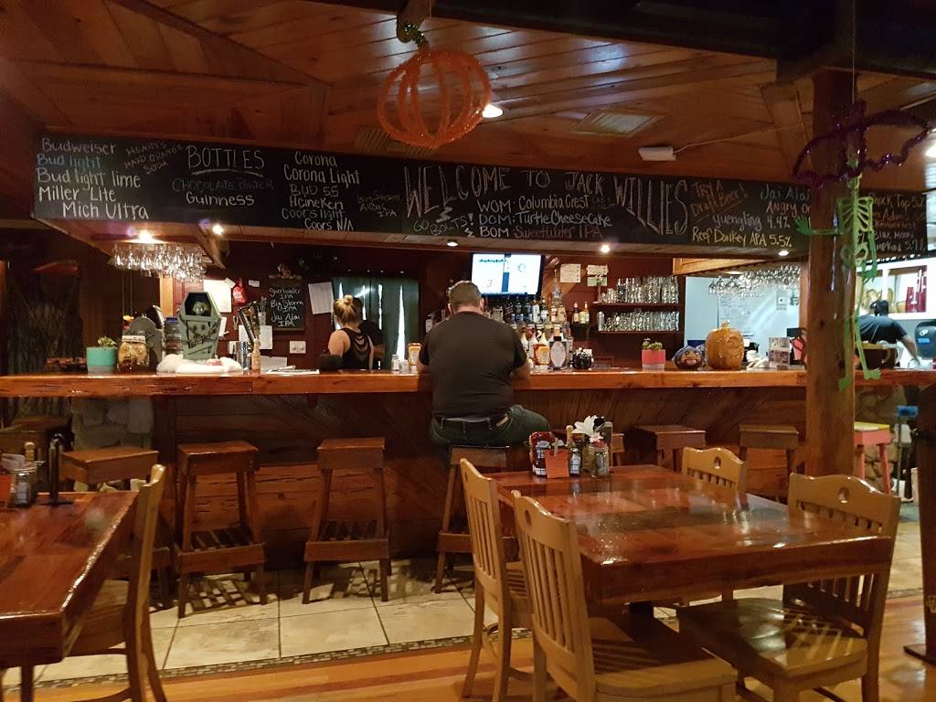 Jack Willies Bar, Grill & Tiki | restaurant | 1013 St Petersburg Dr W, Oldsmar, FL 34677, USA | 8137497932 OR +1 813-749-7932