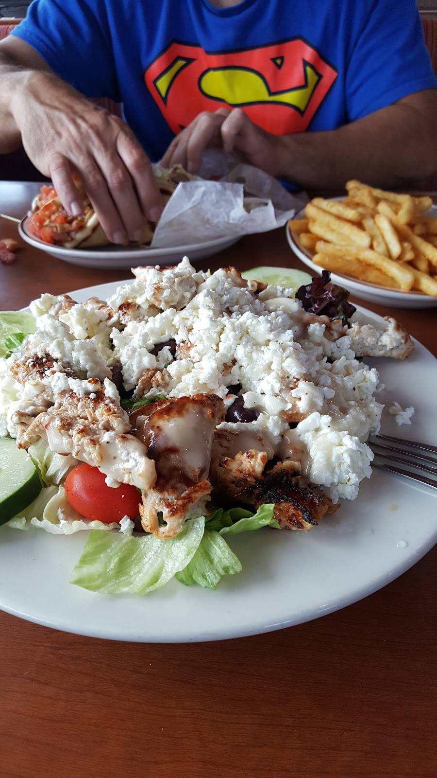 Nonis Grille | restaurant | 28560 Gratiot Ave, Roseville, MI 48066, USA | 5867778888 OR +1 586-777-8888