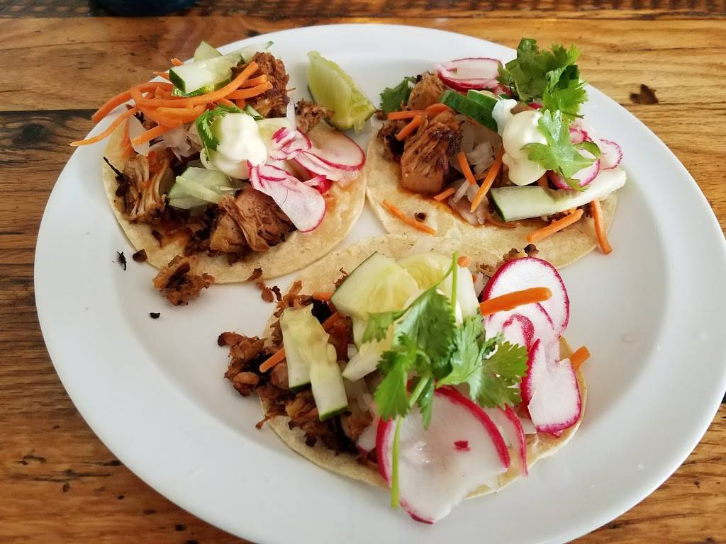 Lulus Local Eatery, LLC | restaurant | 3201 S Grand Blvd, St. Louis, MO 63118, USA | 3143008215 OR +1 314-300-8215