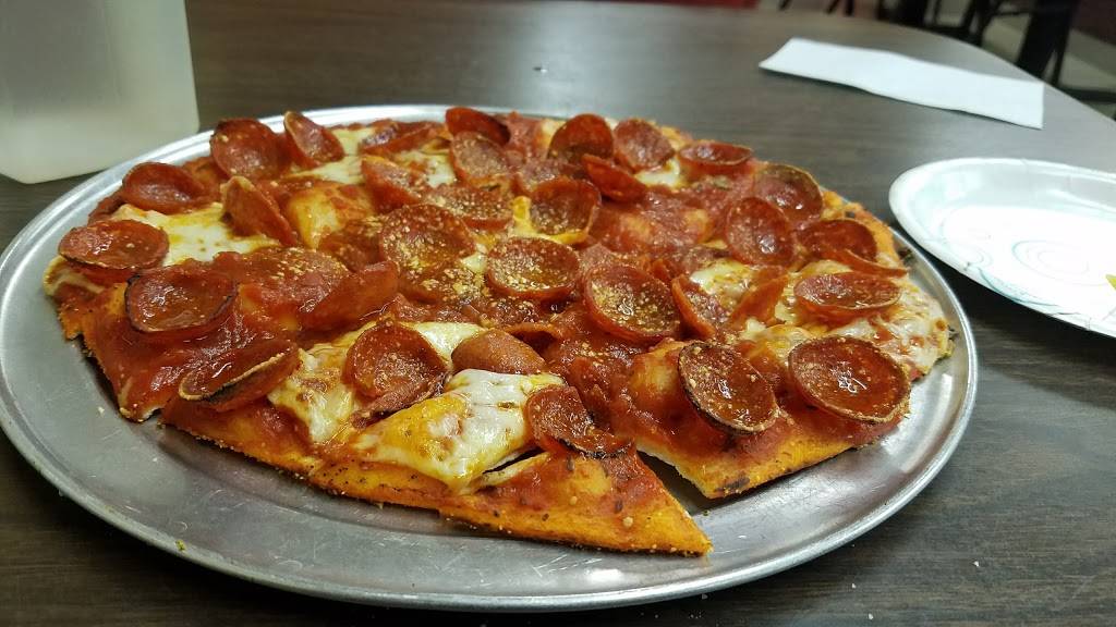 Rubinos Pizza | restaurant | 2643 E Main St, Columbus, OH 43209, USA | 6142350712 OR +1 614-235-0712