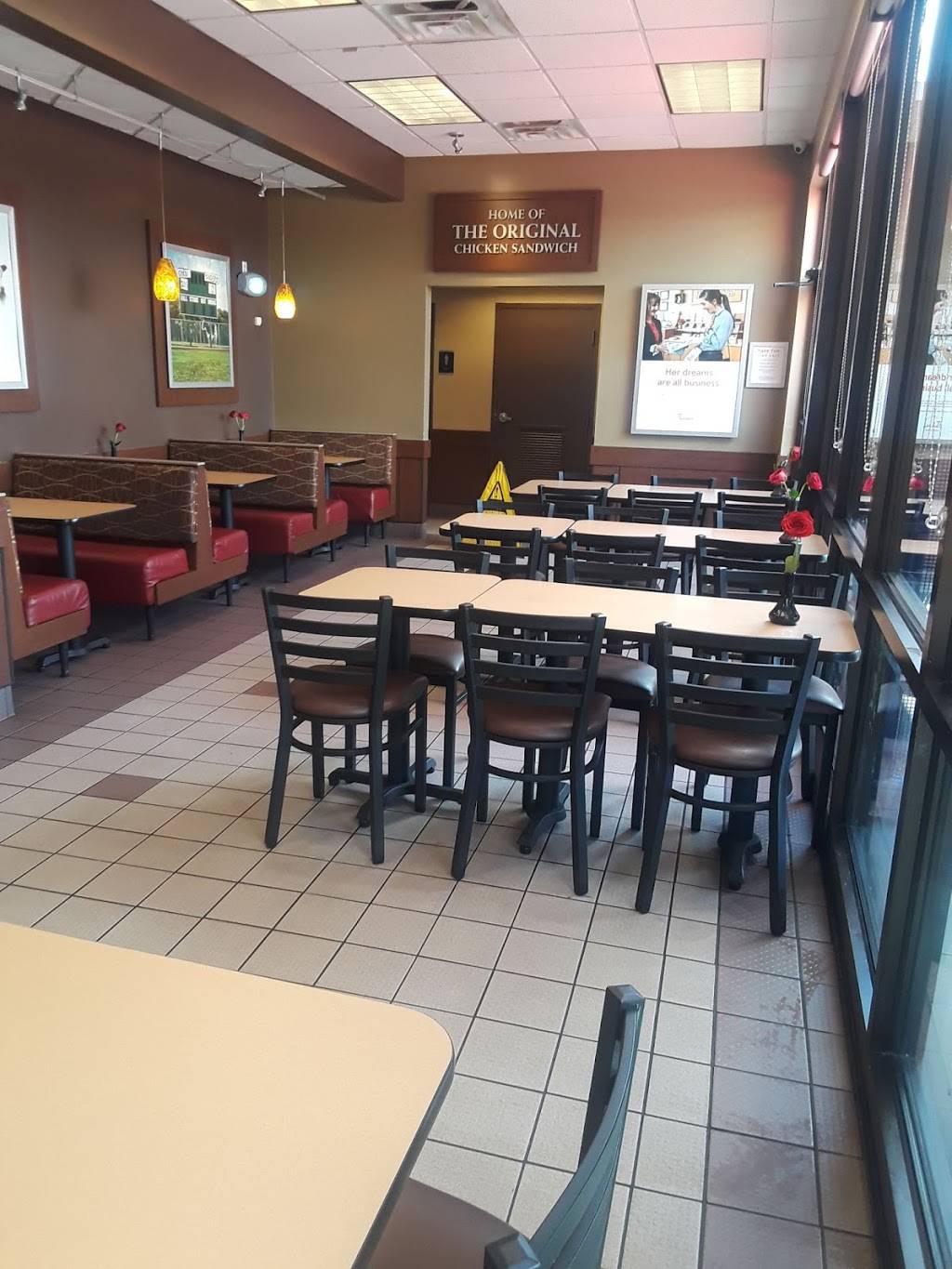 Chick-fil-A | restaurant | 3429 Hillsborough Rd, Durham, NC 27705, USA | 9193829399 OR +1 919-382-9399