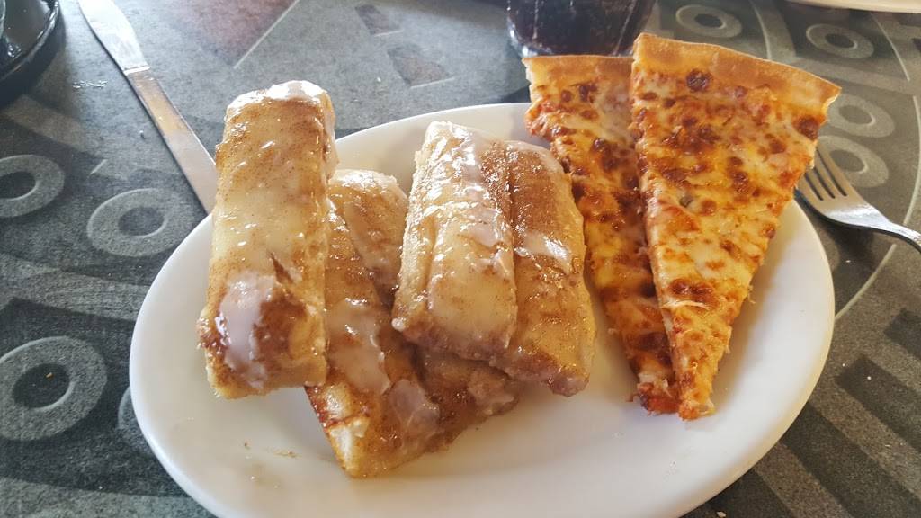 Pizza Hut | meal takeaway | 602 S State St, Jerseyville, IL 62052, USA | 6184989811 OR +1 618-498-9811