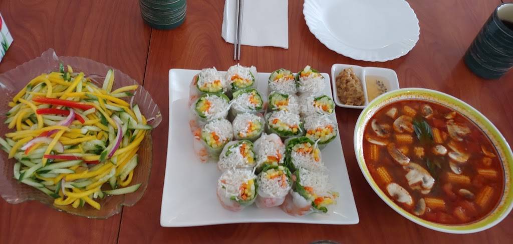 Harbour Delight Thai and Asian Cuisine | restaurant | 268 The Queensway S, Keswick, ON L4P 2P7, Canada | 9055353838 OR +1 905-535-3838