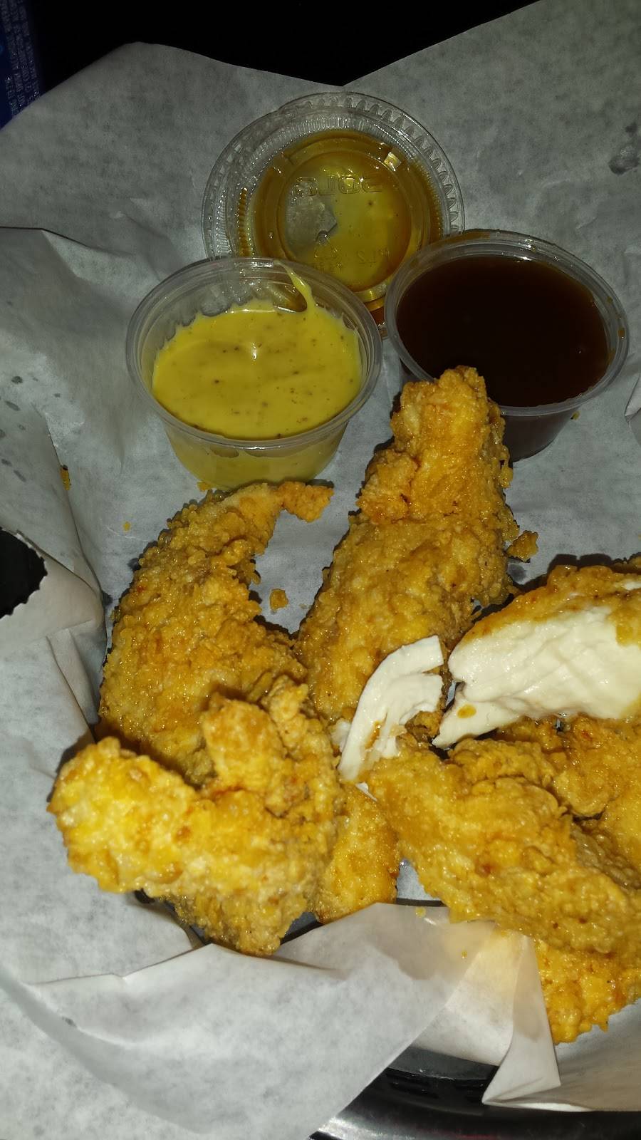 Whiskey Beach Bar & Grill | restaurant | 9668 N Kings Hwy, Myrtle Beach, SC 29572, USA | 8437121724 OR +1 843-712-1724