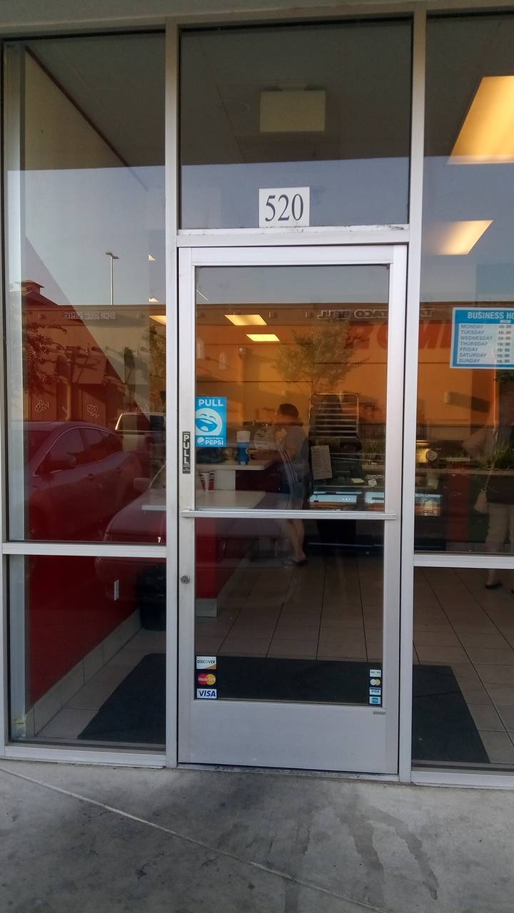 Romeos Pizza | restaurant | 520 Academy Ave, Sanger, CA 93657, USA | 5598751258 OR +1 559-875-1258