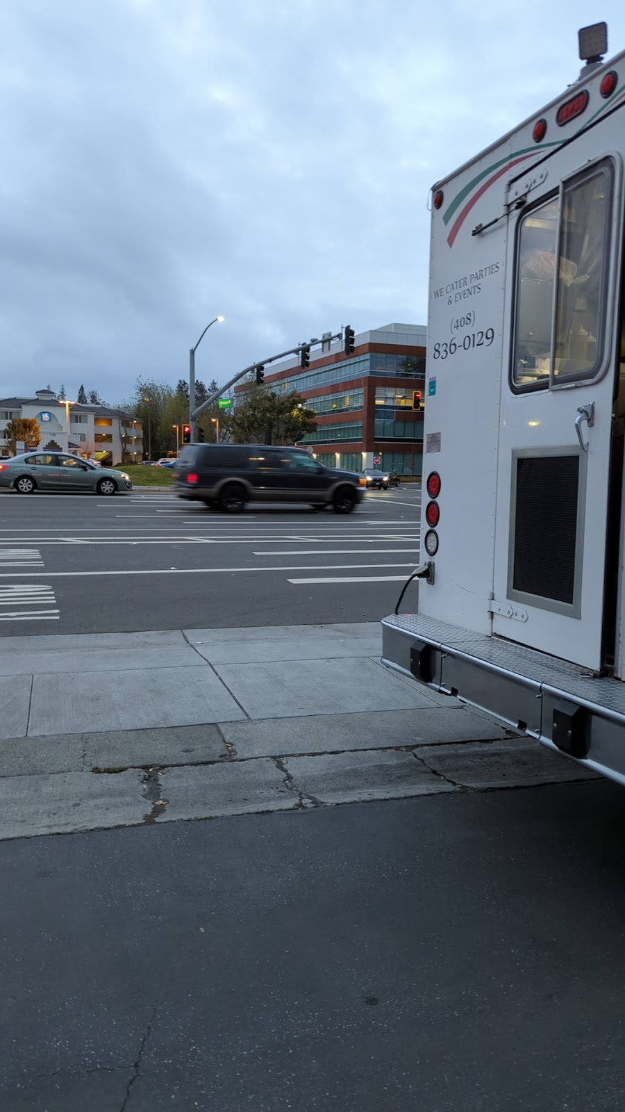 Mexiqueña | restaurant | 776 N Mathilda Ave, Sunnyvale, CA 94085, USA | 4088360129 OR +1 408-836-0129