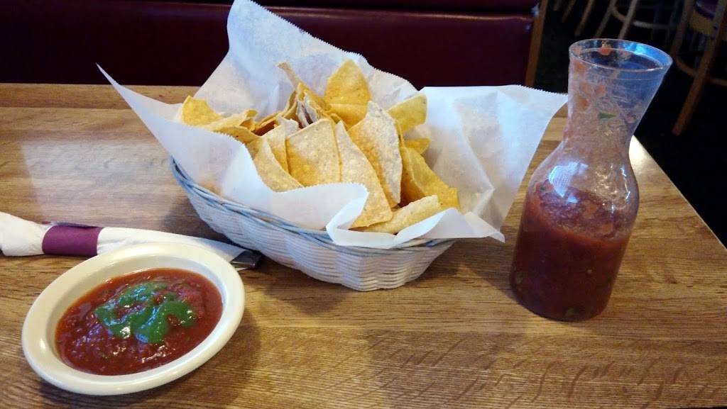 El Azteca | restaurant | 6438, 1520 S Dayton Pl, Ames, IA 50010, USA | 5152320116 OR +1 515-232-0116