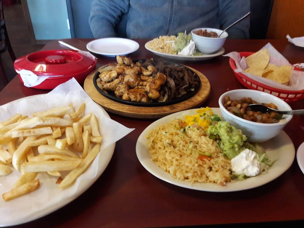 La Fuente Restaurant | restaurant | 214 E Main St, Florence, TX 76527, USA | 2547932870 OR +1 254-793-2870