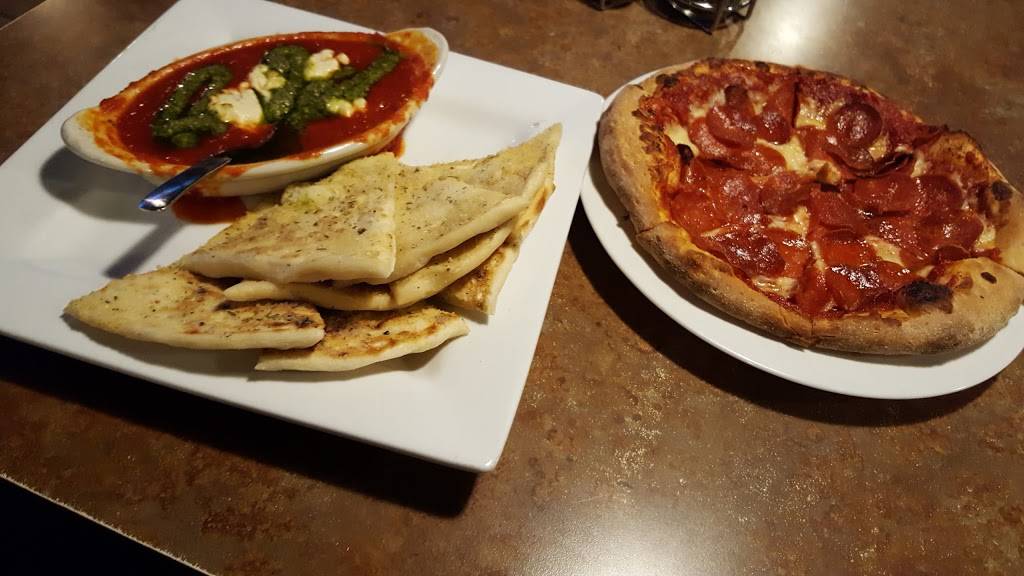 Florentine Sports Lounge | restaurant | 4261 Kalamazoo Ave SE, Grand Rapids, MI 49508, USA | 6164552230 OR +1 616-455-2230