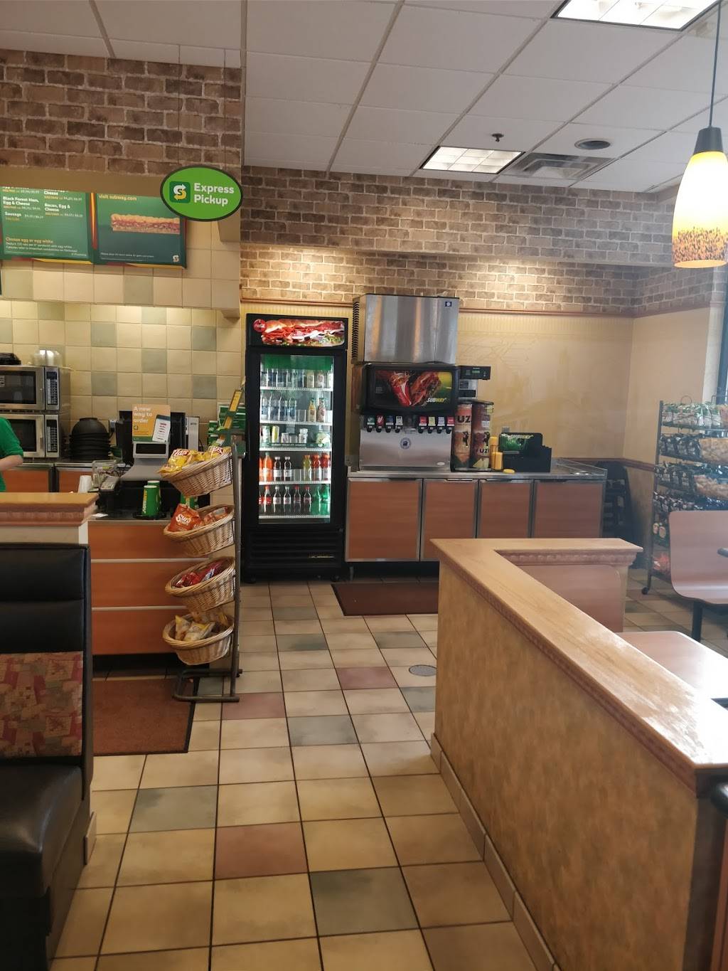 Subway Restaurants | restaurant | 768 MN-110, Mendota Heights, MN 55120, USA | 6514051327 OR +1 651-405-1327