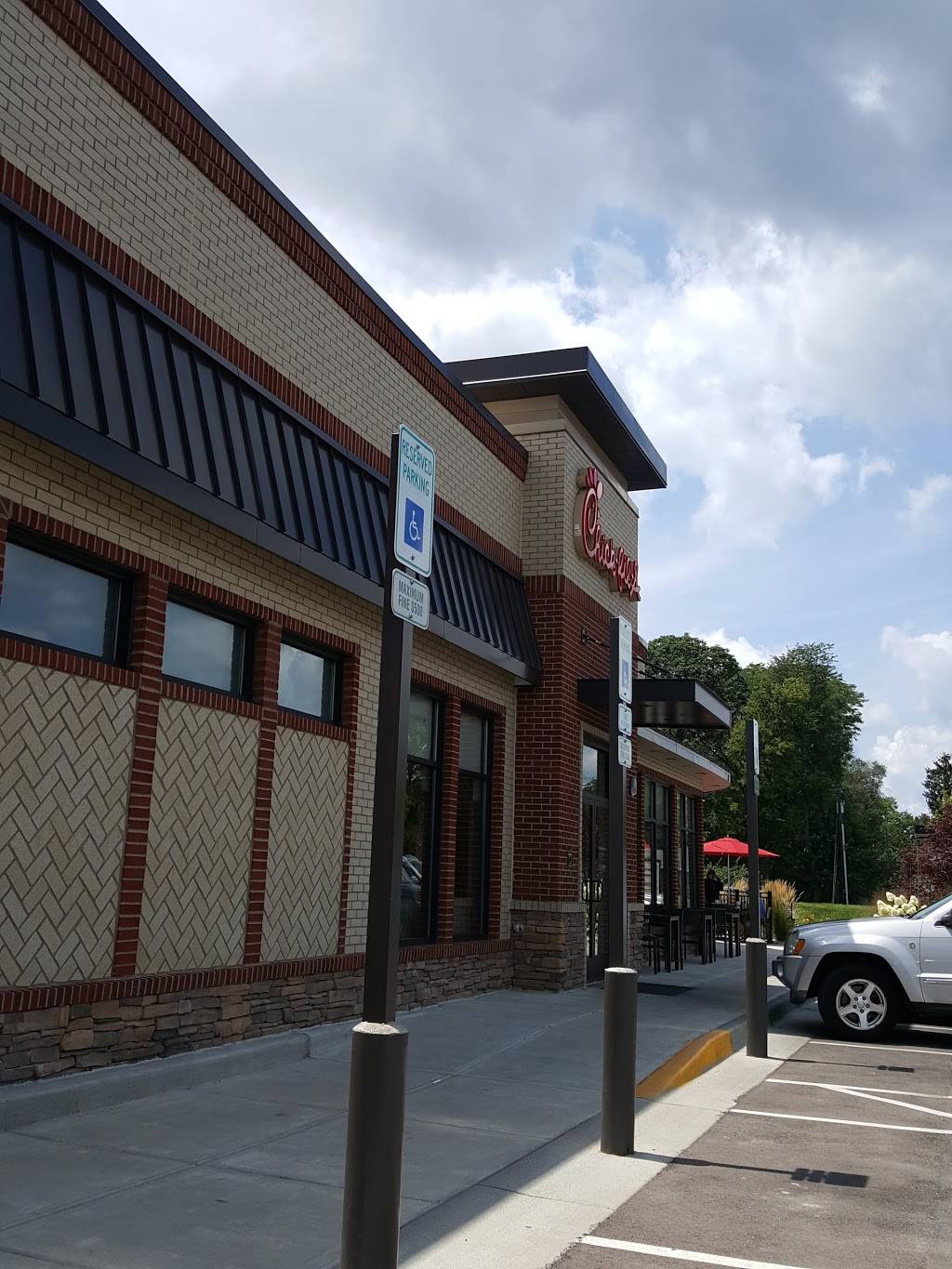 Chick-fil-A | restaurant | 5301 Cornerstone North Boulevard, Centerville, OH 45440, USA | 9374391700 OR +1 937-439-1700