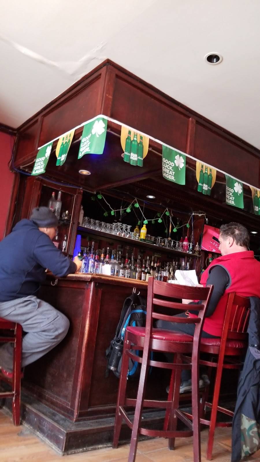 Stauntons Bar & Restaurant | restaurant | 22407 Union Tpke, Oakland Gardens, NY 11364, USA | 7184659040 OR +1 718-465-9040