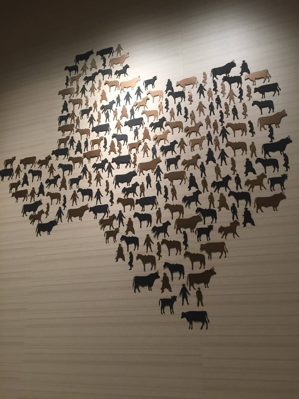 Cueva | restaurant | 1777 Walker St, Houston, TX 77010, USA | 7136541777 OR +1 713-654-1777