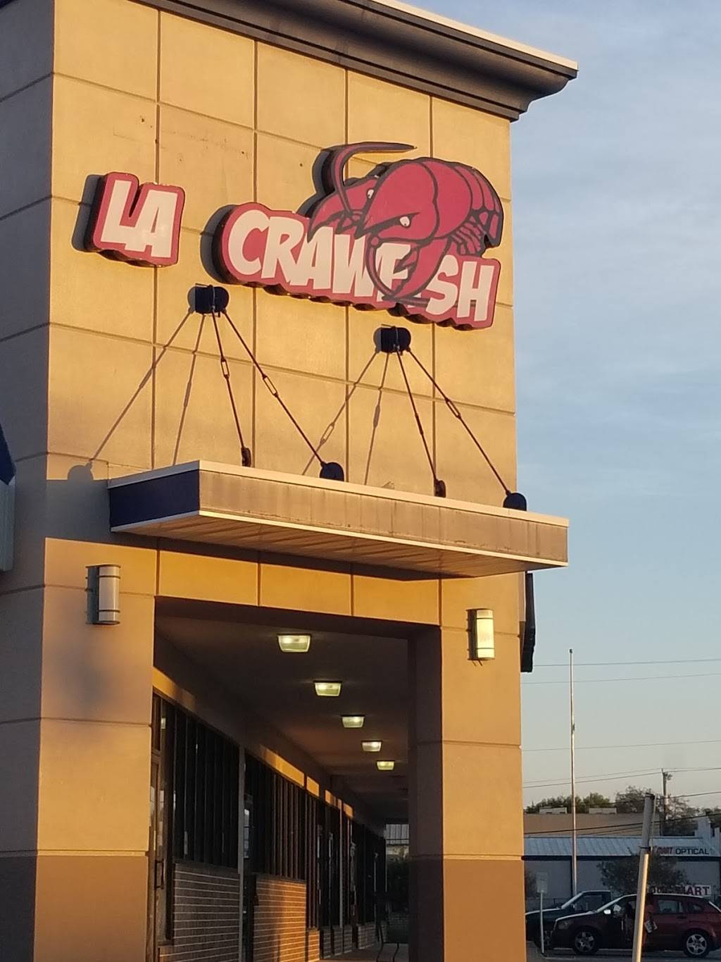 LA Crawfish - Austin Hwy | restaurant | 1518 Austin Hwy Suite 18, San Antonio, TX 78218, USA | 2106379095 OR +1 210-637-9095