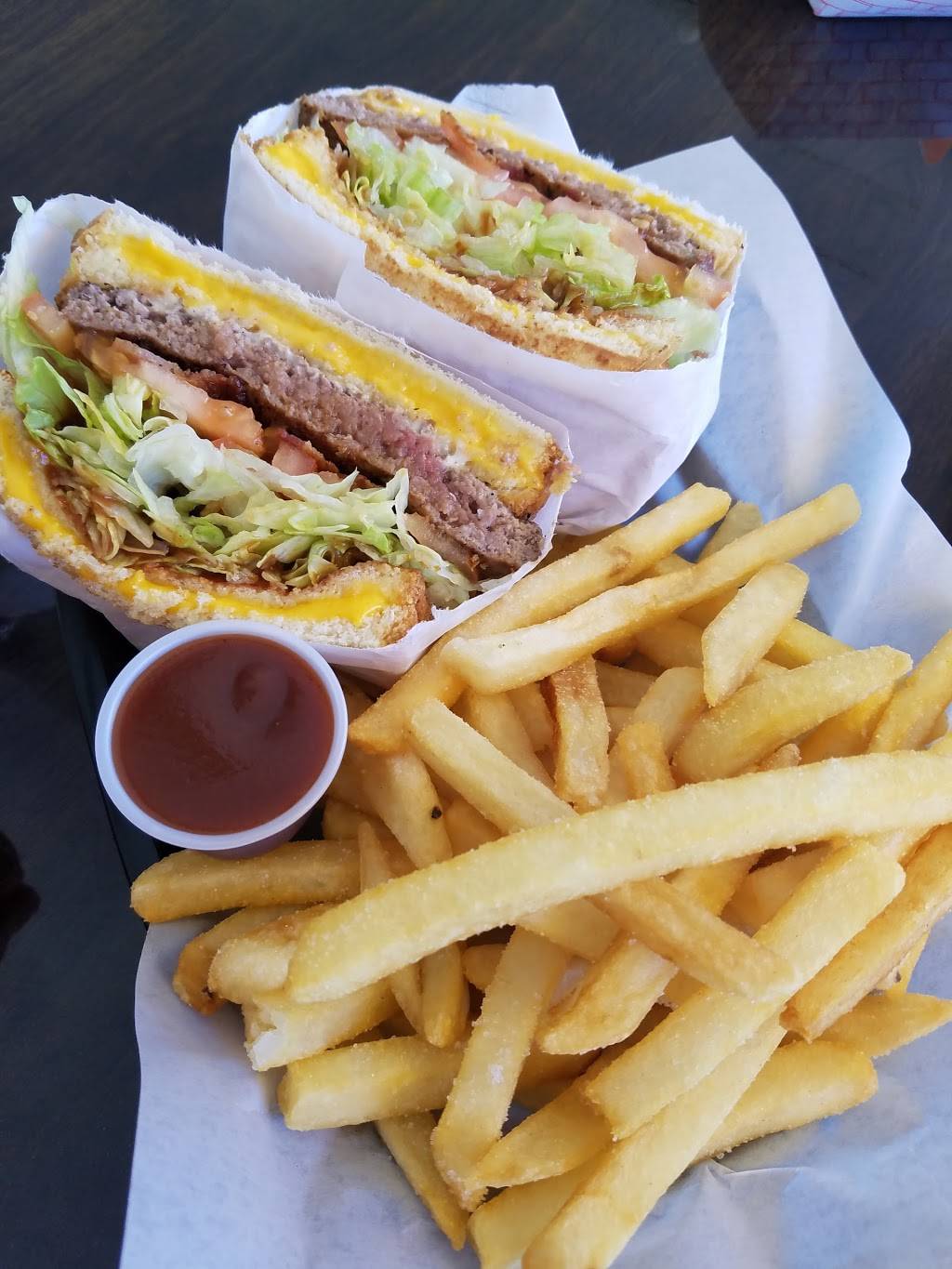 Crazy Eddies Panini Grill | restaurant | 317 E St Charles St, San Andreas, CA 95249, USA | 2097543663 OR +1 209-754-3663