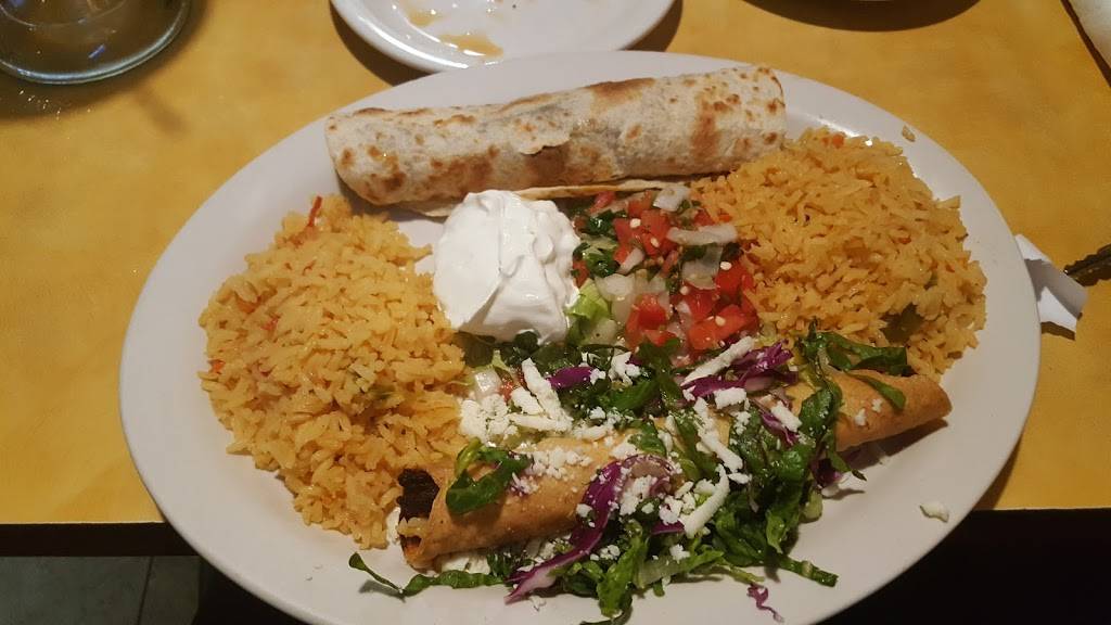 La Tapatia Mexican Cafe | restaurant | 3820 S Gessner Rd, Houston, TX 77063, USA | 7132664756 OR +1 713-266-4756