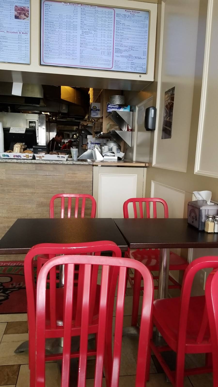 Arcuris Pizza & Salad | restaurant | 226 E Putnam Ave, Cos Cob, CT 06807, USA | 2038696999 OR +1 203-869-6999