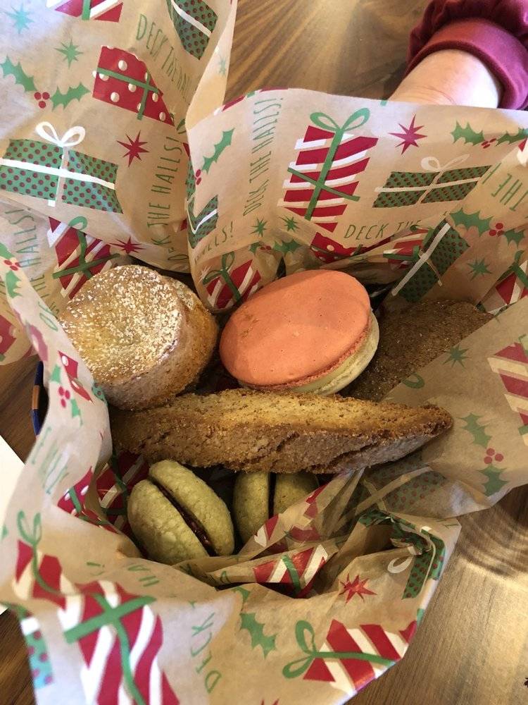 Onward Chicago | restaurant | 6580 N Sheridan Rd, Chicago, IL 60626, USA | 8728888776 OR +1 872-888-8776