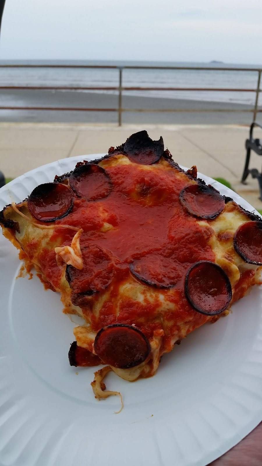 Volo Craft Pizza | restaurant | 152 Humphrey St, Swampscott, MA 01907, USA | 7815846055 OR +1 781-584-6055