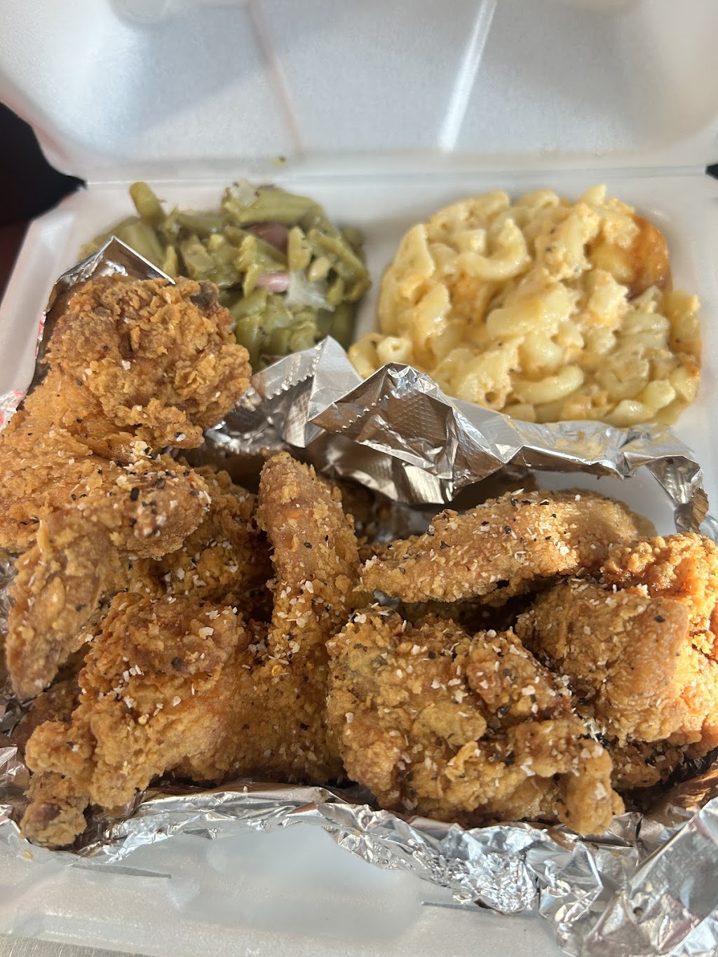 Samones Kitchen | meal takeaway | 3705 E 116th St, Cleveland, OH 44105, USA | 2168600106 OR +1 216-860-0106