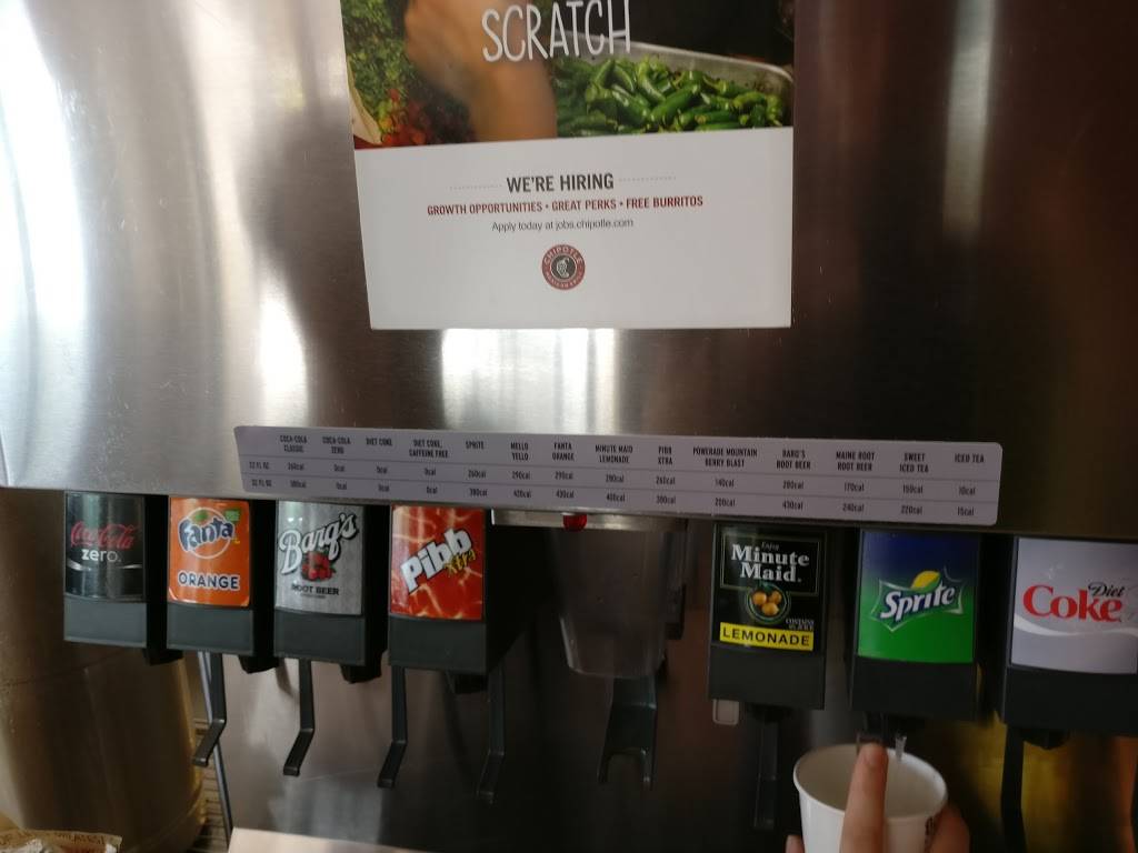 Chipotle Mexican Grill | restaurant | 1849 Green Bay Rd Ste 159, Highland Park, IL 60035, USA | 8474336453 OR +1 847-433-6453