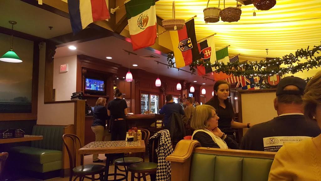 Dunderbaks Market Cafe | restaurant | 121 Lehigh Valley Mall, Whitehall, PA 18052, USA | 6102644963 OR +1 610-264-4963