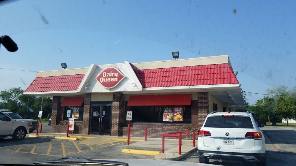 Dairy Queen Store | restaurant | 506 W Hondo Ave, Devine, TX 78016, USA | 8306635639 OR +1 830-663-5639