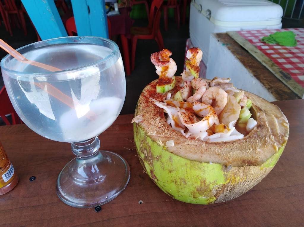 Mariscos La Pulmonia | restaurant | Oscar Baylón Chacón 71, Desarrollo Urbanoejido Matamoros, Tijuana, B.C., Mexico | 016645685889 OR +52 664 568 5889