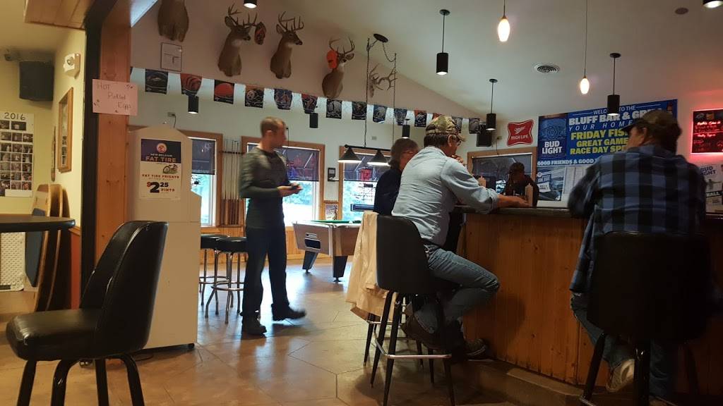 Bluff Bar & Grille | restaurant | N4363 WI-49, Poy Sippi, WI 54967, USA | 9209875665 OR +1 920-987-5665