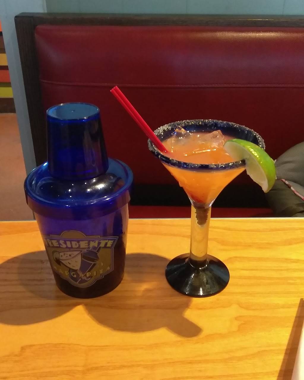 Chilis Grill & Bar | meal takeaway | 1951 S Signal Butte Rd, Mesa, AZ 85209, USA | 4803807264 OR +1 480-380-7264