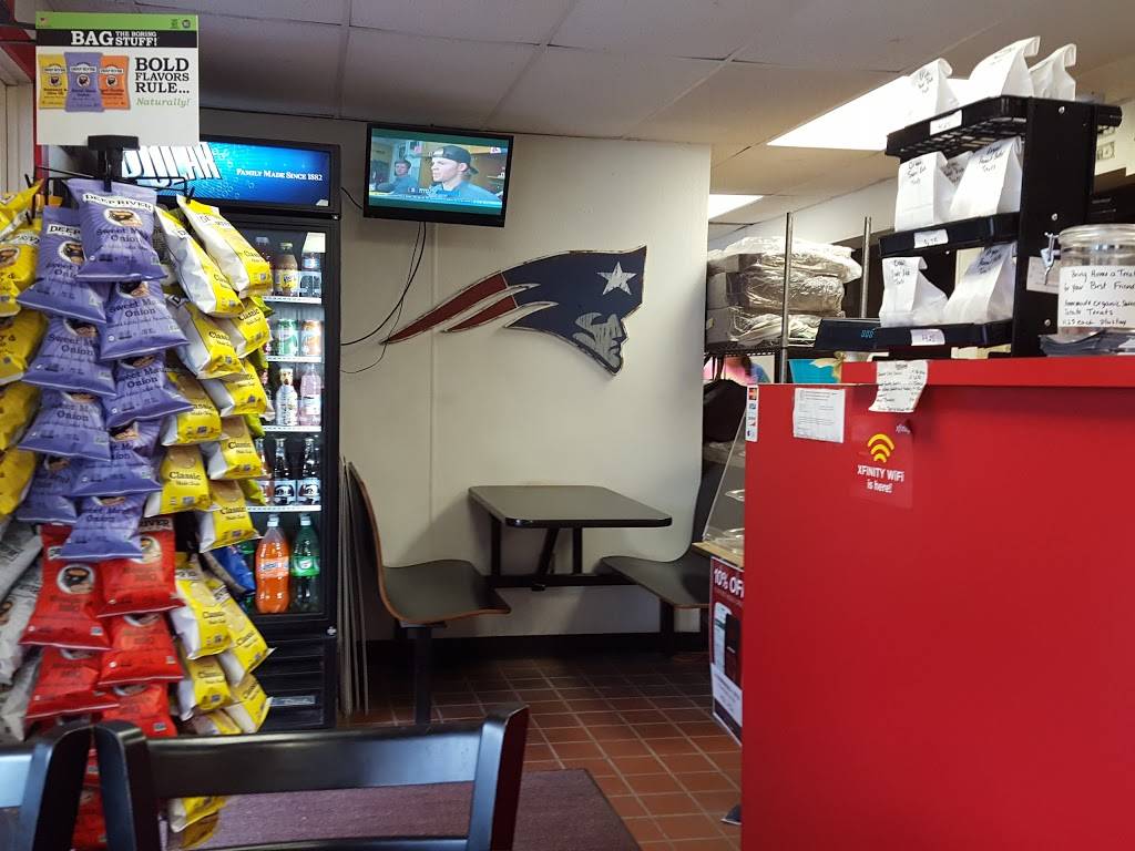 Riverside Pizza | restaurant | 180 Main St, Groveland, MA 01834, USA | 9783724468 OR +1 978-372-4468