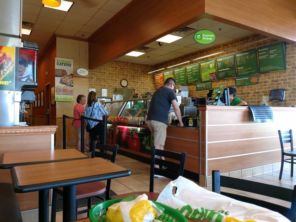 Subway Restaurants | restaurant | 11643 S East Loop 410 #101, San Antonio, TX 78214, USA | 2109222770 OR +1 210-922-2770