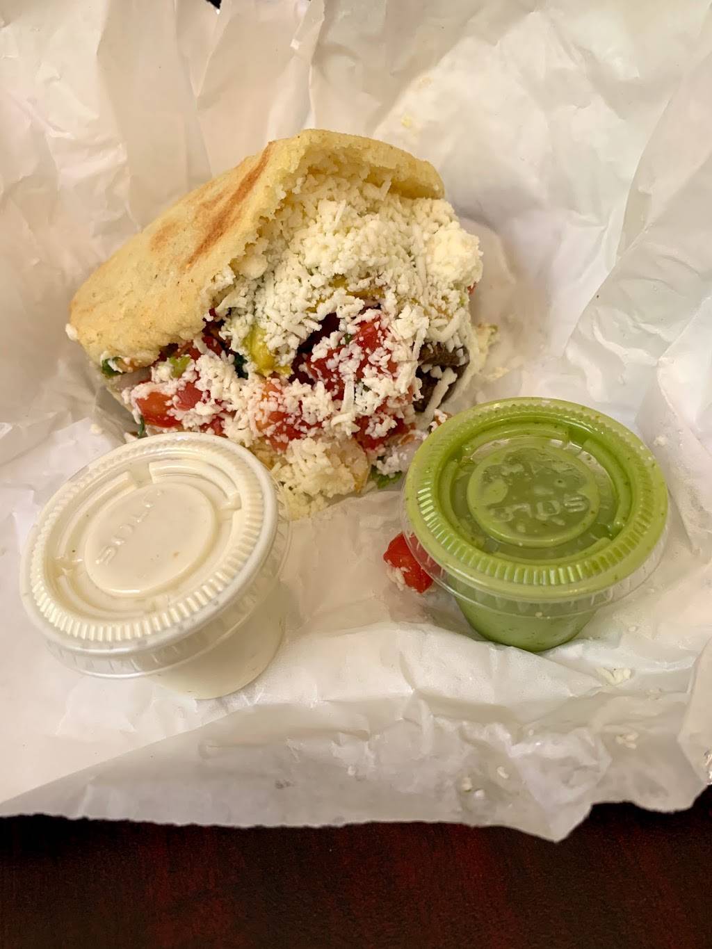 El Arepon | restaurant | 3618 Farnam St, Omaha, NE 68131, USA | 4024038146 OR +1 402-403-8146