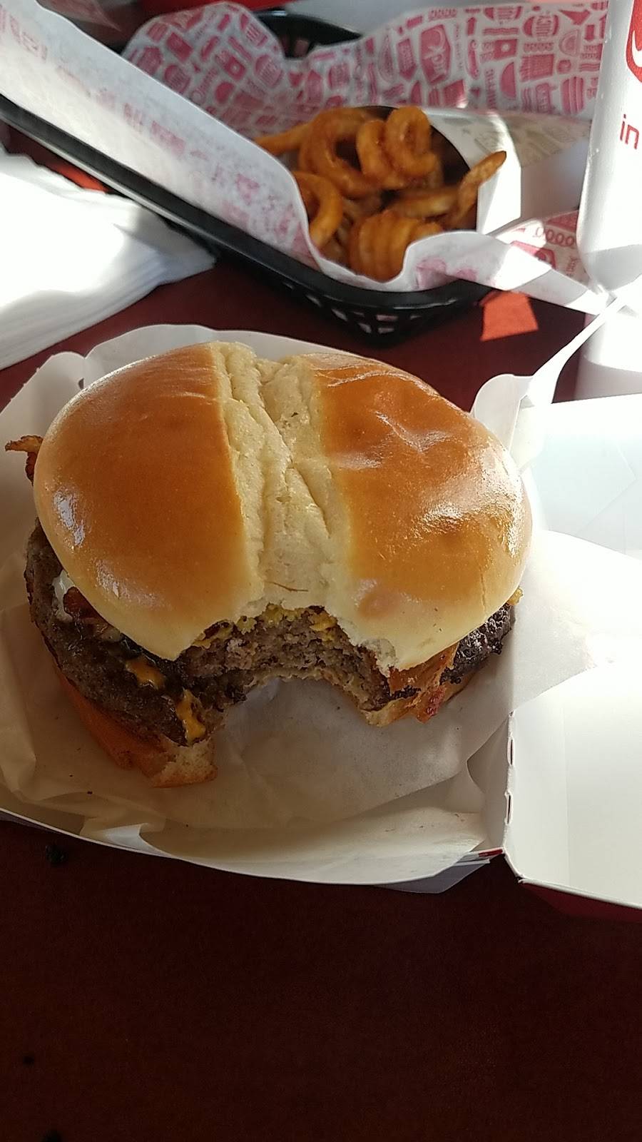 Jack in the Box | restaurant | 2117 W Main St, Durant, OK 74701, USA | 5809313502 OR +1 580-931-3502