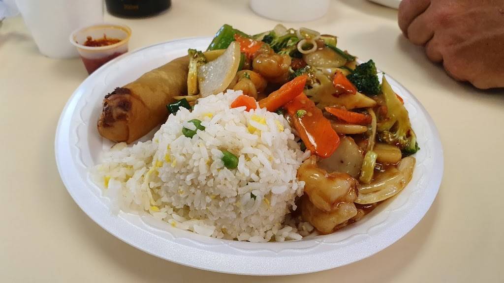 Shang Yuen | restaurant | 5717 Hickman Rd, Des Moines, IA 50310, USA | 5152771000 OR +1 515-277-1000