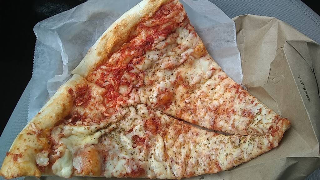 Pizza Italia | restaurant | 772 Castle Hill Ave, Bronx, NY 10473, USA | 7188296280 OR +1 718-829-6280