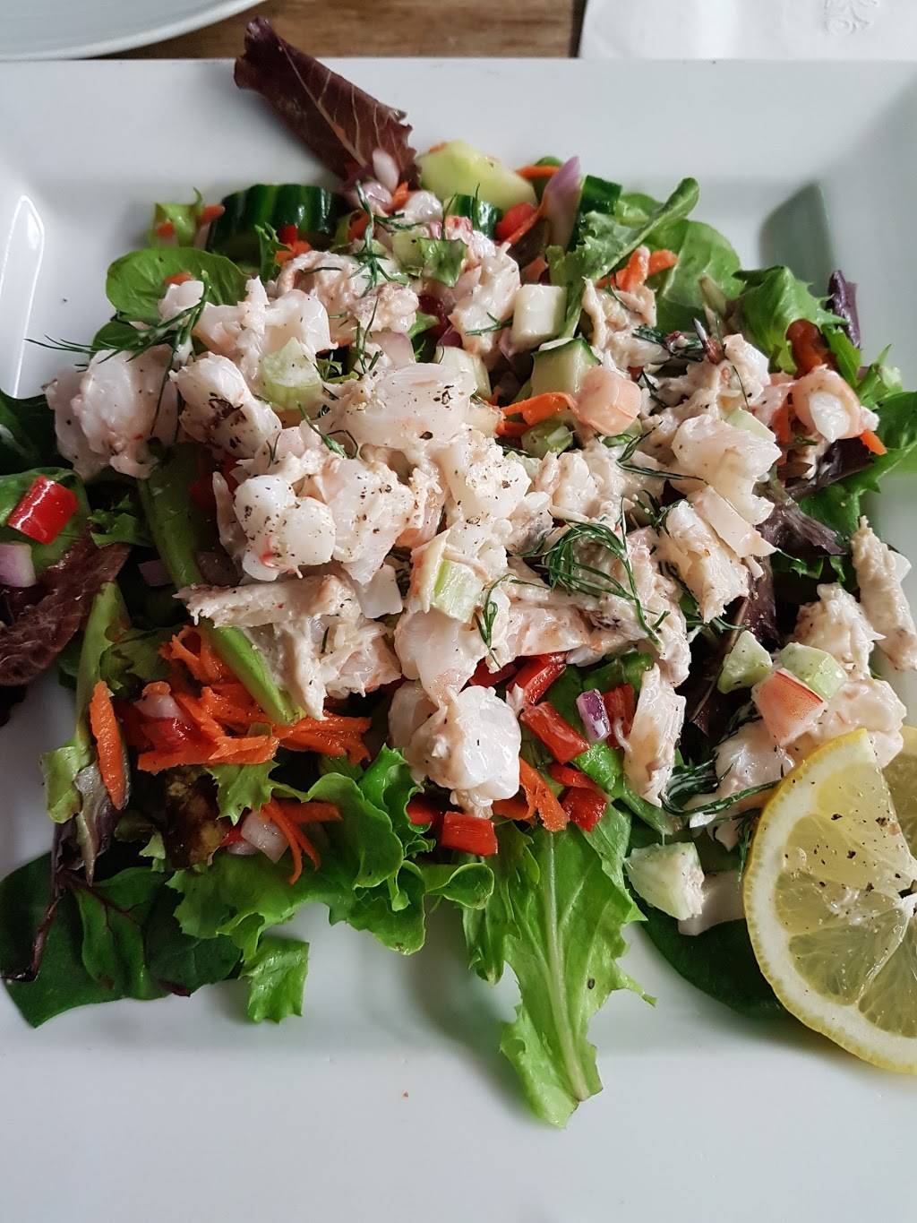 The Mermaid | restaurant | 250 Kerr St, Oakville, ON L6K 3B2, Canada | 9058490870 OR +1 905-849-0870