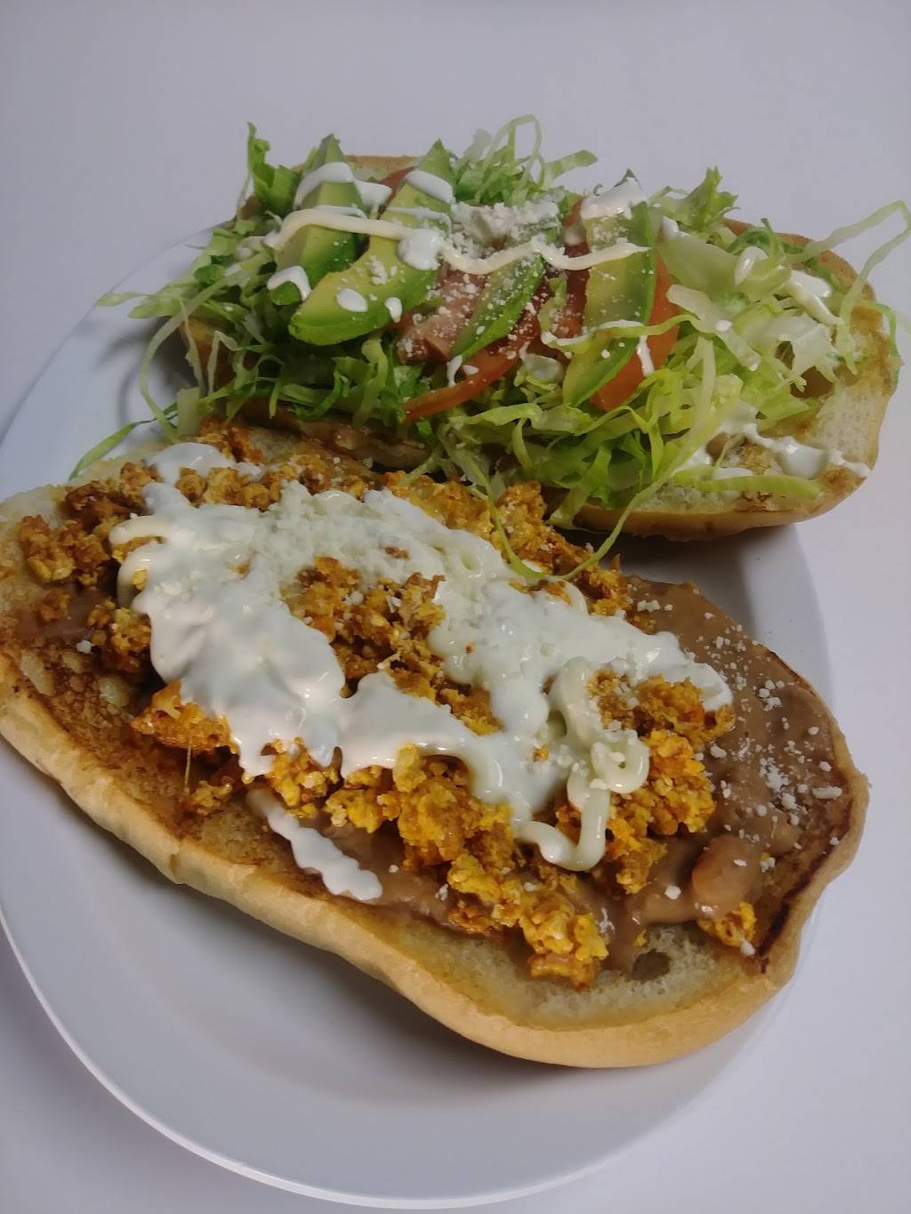 Paulinas | restaurant | 816 Belvidere St, Waukegan, IL 60085, USA | 8472634899 OR +1 847-263-4899