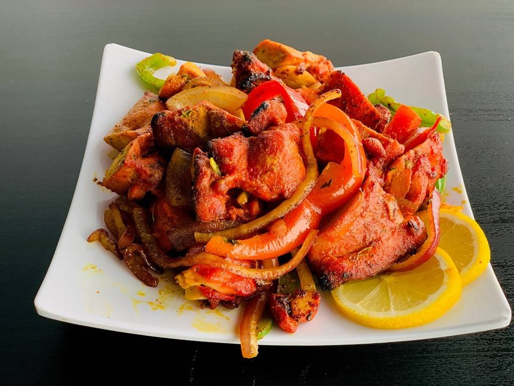 Carissa Restaurant and Bar | restaurant | 4182 W Broad St, Columbus, OH 43228, USA | 6147450505 OR +1 614-745-0505