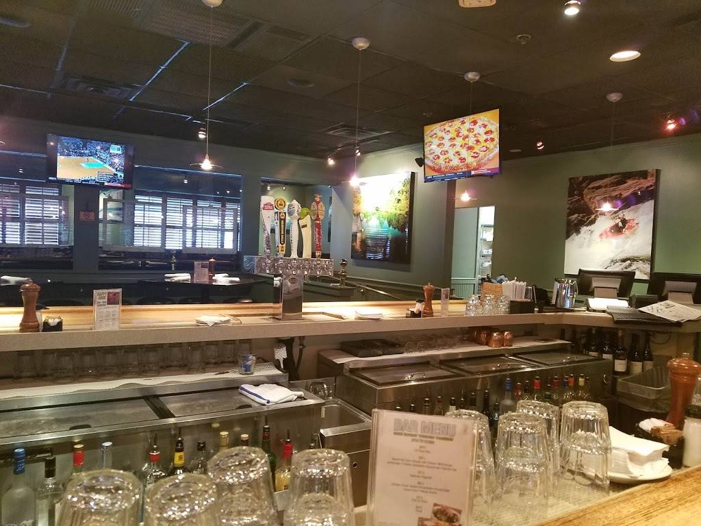 Blue Ridge Grill | restaurant | 955 Edwards Ferry Rd NE, Leesburg, VA 20176, USA | 7036695505 OR +1 703-669-5505