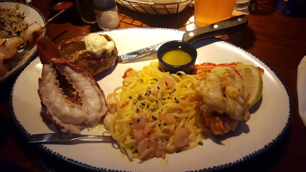Red Lobster | restaurant | Lynnhaven Mall, 821 Lynnhaven Pkwy, Virginia Beach, VA 23452, USA | 7573400420 OR +1 757-340-0420