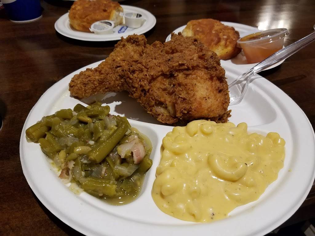 Mamas Chicken Kitchen | restaurant | 1244 East Pkwy, Gatlinburg, TN 37738, USA | 8654121333 OR +1 865-412-1333