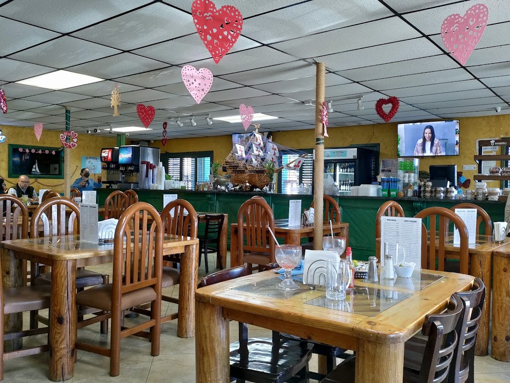 El Puerto Del Tio Jerry | restaurant | 2418 W Palma Vista Dr, Palmview, TX 78572, USA | 9565985710 OR +1 956-598-5710