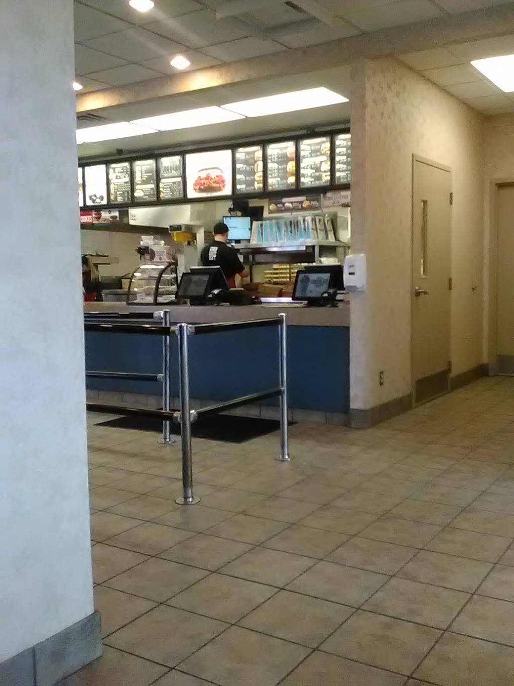 Arbys | restaurant | 116 North Point Drive, Mt Orab, OH 45154, USA | 9374442682 OR +1 937-444-2682