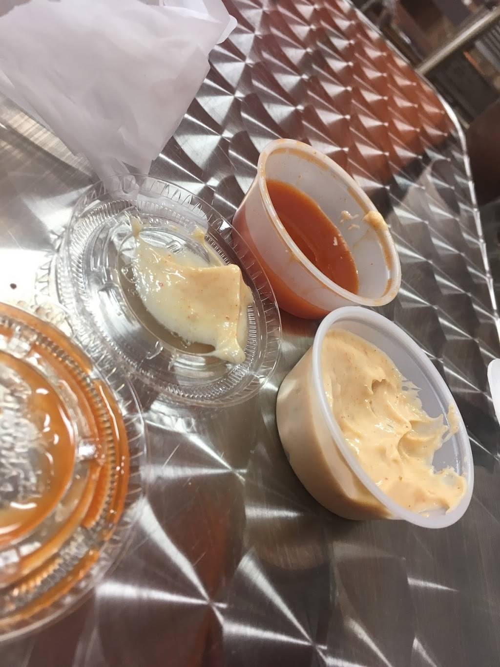 Quickies Burgers & Wings | restaurant | 18405 NW 27th Ave, Miami Gardens, FL 33056, USA | 7869556936 OR +1 786-955-6936