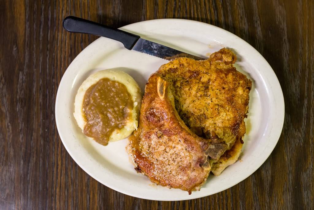 Lorettas Country Kitchen | restaurant | 12 E Pike St, Christiansburg, OH 45389, USA | 9378579275 OR +1 937-857-9275