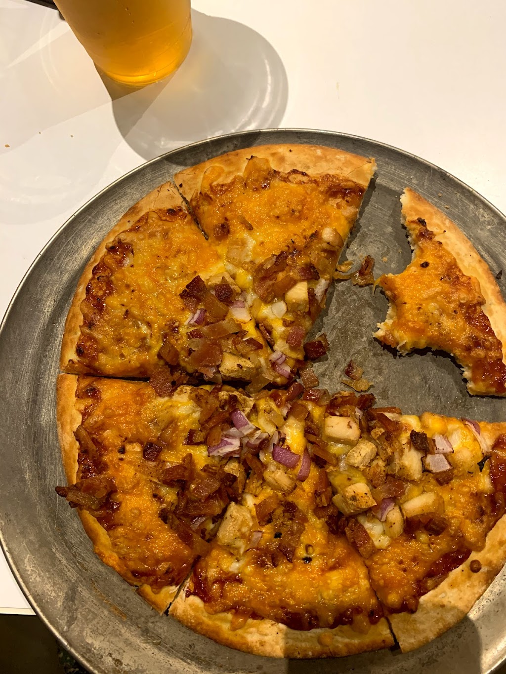 Hardihoods Eatery & Drinkery | restaurant | 3200 Kyle Crossing, Kyle, TX 78640, USA | 5125239009 OR +1 512-523-9009